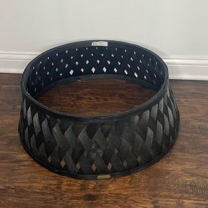 Hearth and hand tree collar